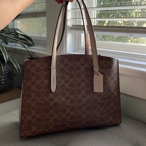 Coach shoulder purse 👜